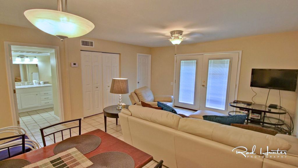 Photo of Livingroom in South Padre Island