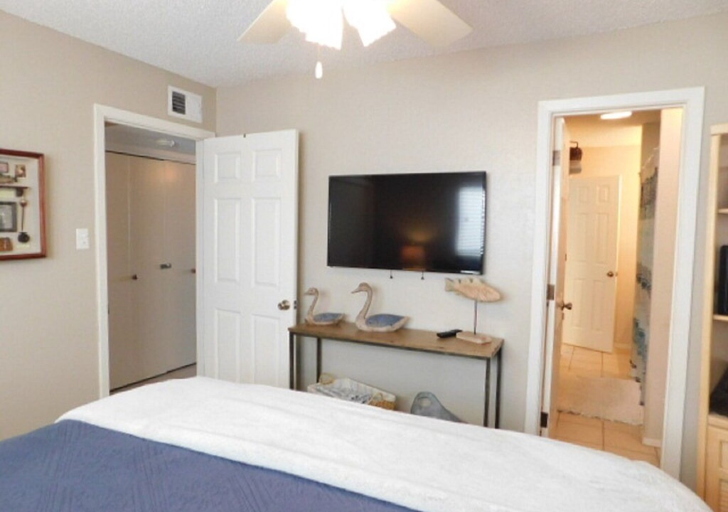 Photo of Bedroom in Briarcliff