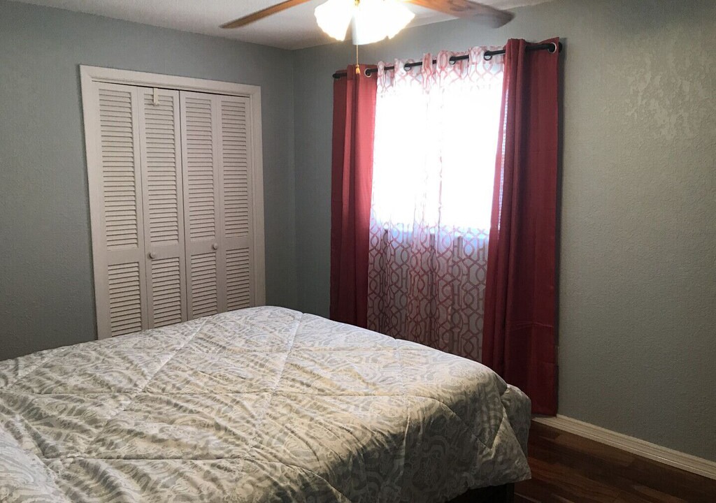 Photo of Bedroom in Harbour Heights