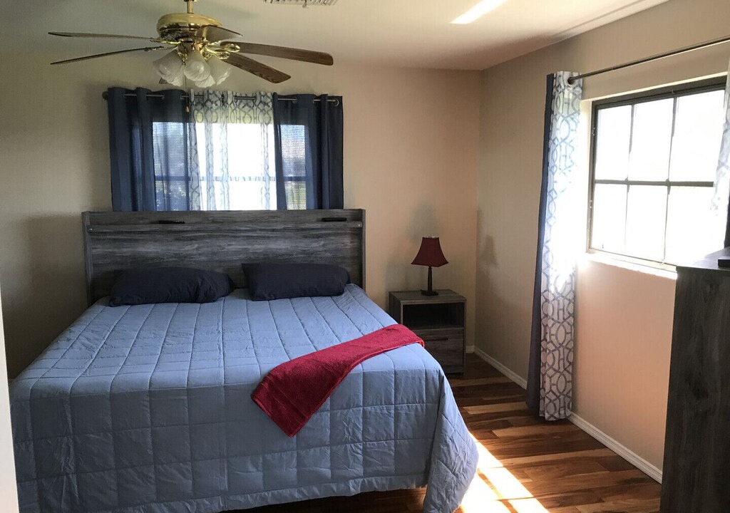 Photo of Bedroom in Harbour Heights