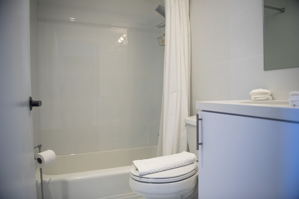 Photo of Bathroom in South Pointe