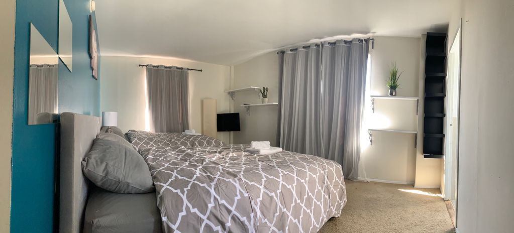 Photo of Bedroom in La Brea