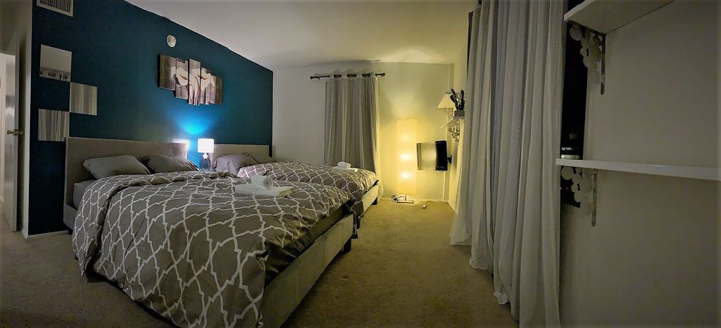Photo of Bedroom in La Brea