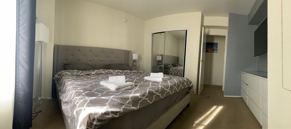 Photo of Bedroom in La Brea