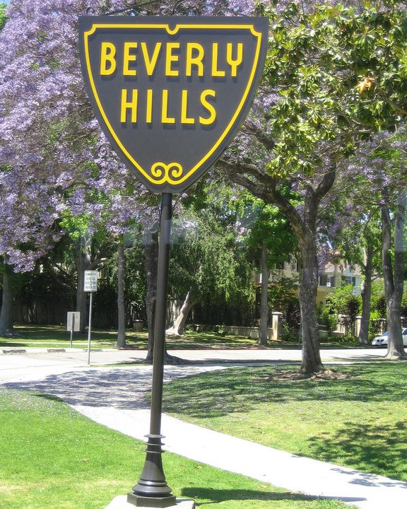 Photo of Buildings in La Brea