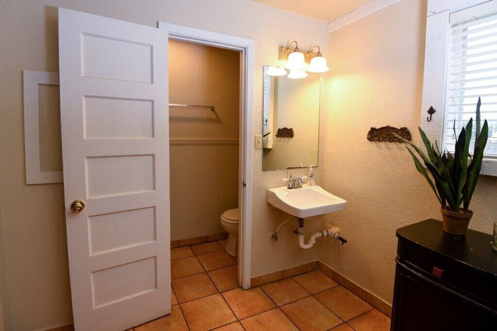 Photo of Bathroom in Leakey