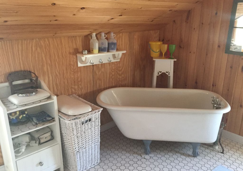 Photo of Bathroom in Peaks Island