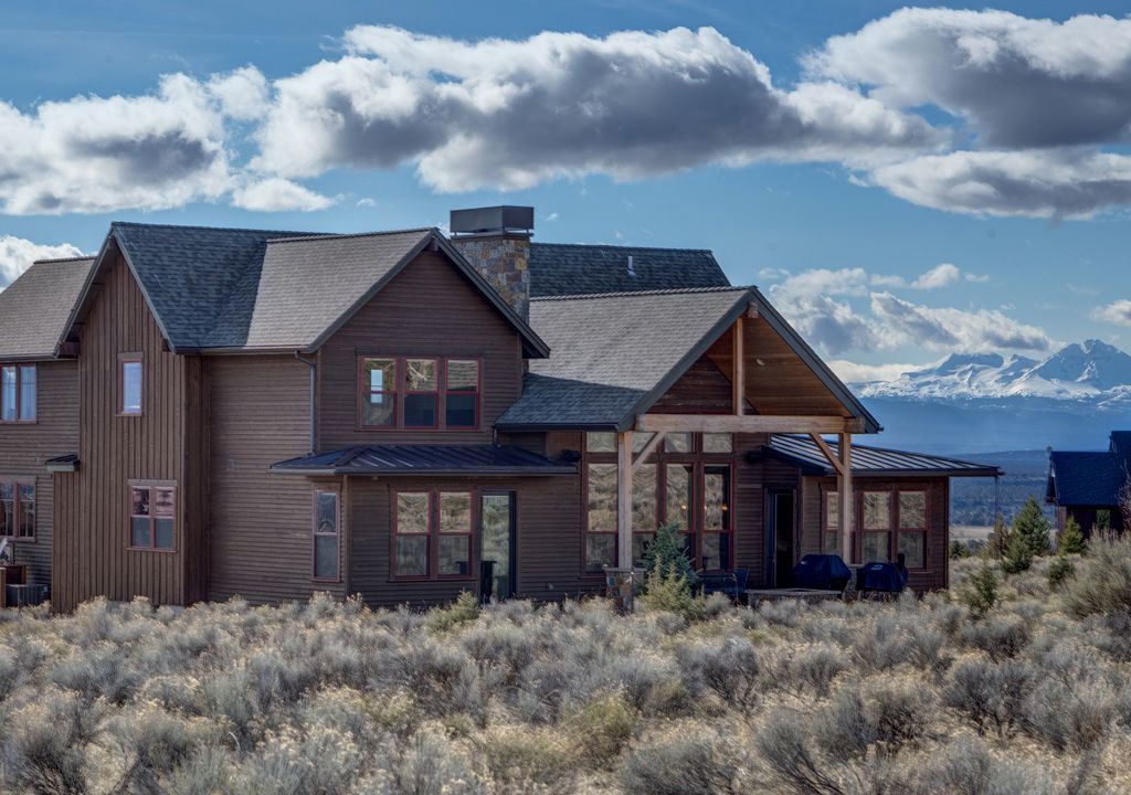 Photo of Buildings in Powell Butte