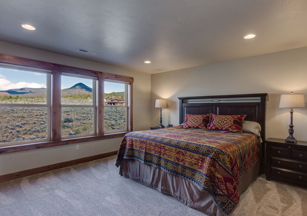 Photo of Bedroom in Powell Butte