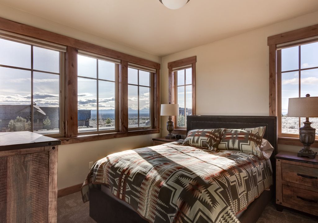Photo of Bedroom in Powell Butte