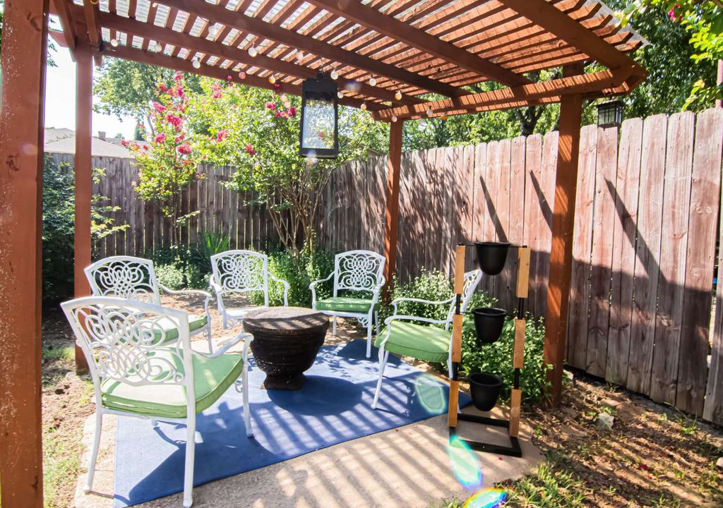 Photo of Patio Balcony in Fort Worth Cultural District