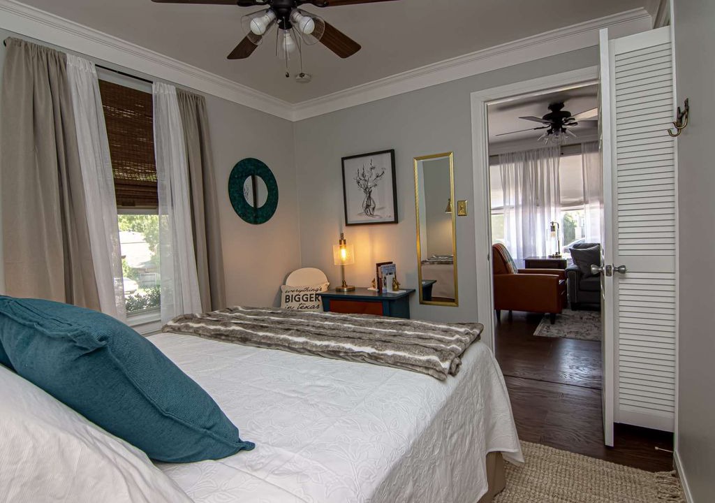 Photo of Bedroom in Fort Worth Cultural District