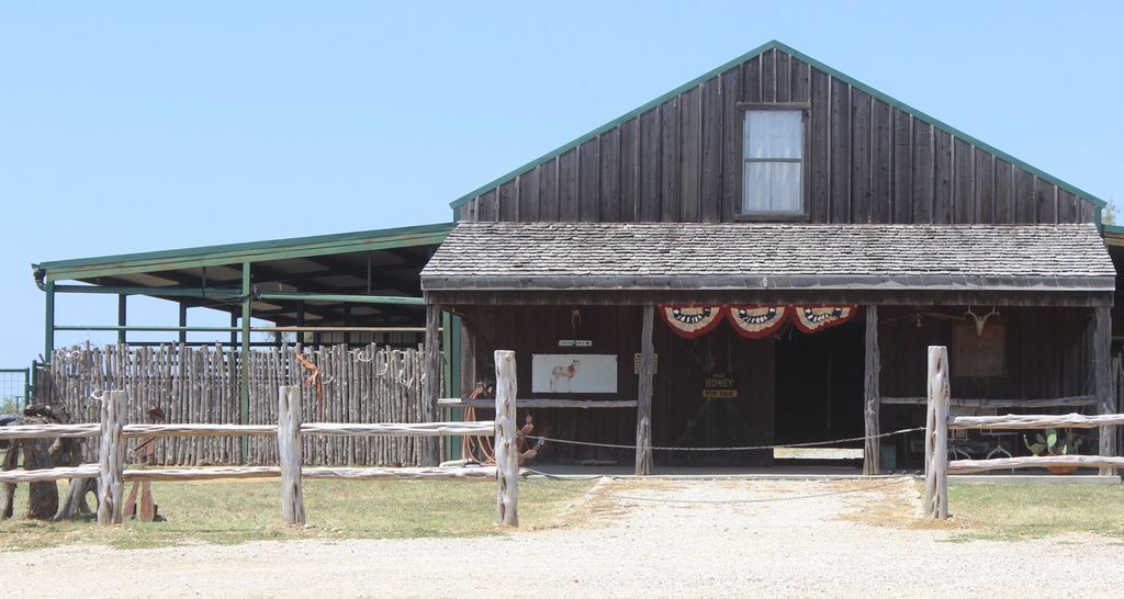 Photo of Buildings in Palo Pinto