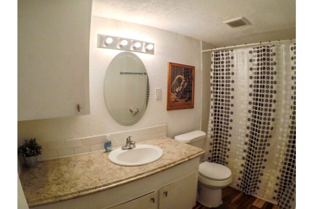 Photo of Bathroom in Johnston Terrace