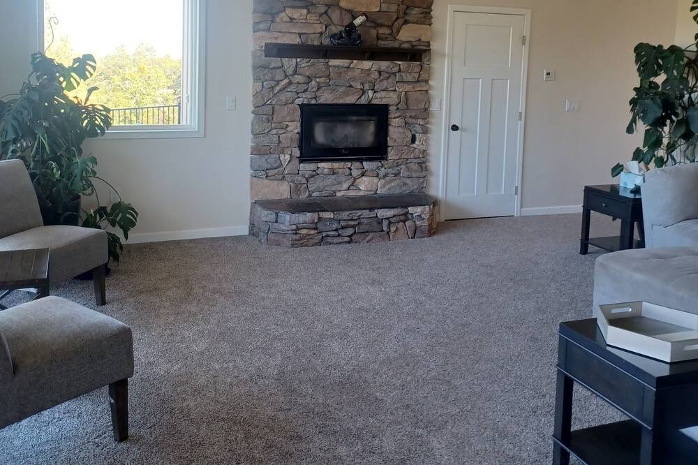 Photo of Livingroom in Central Point