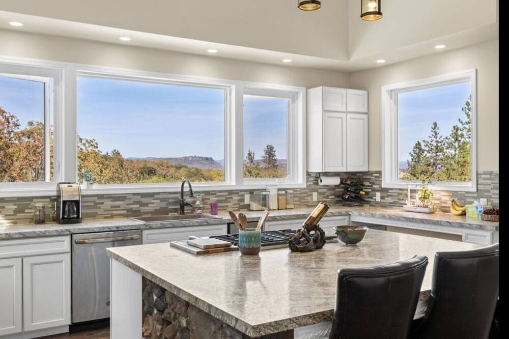 Photo of Others in Central Point