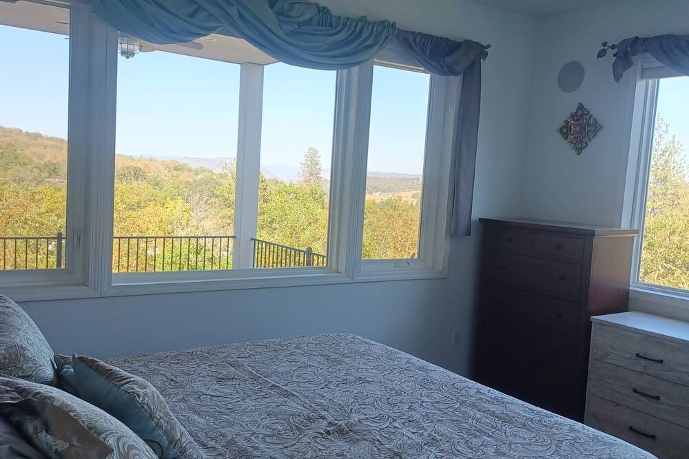 Photo of Others in Central Point