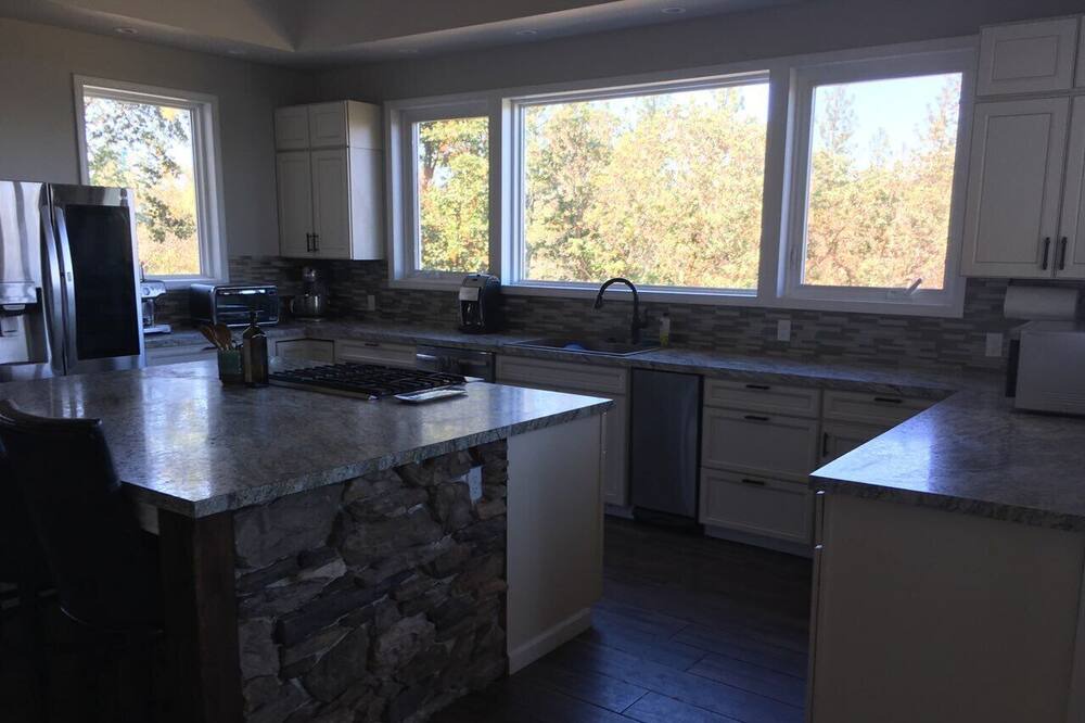 Photo of Others in Central Point