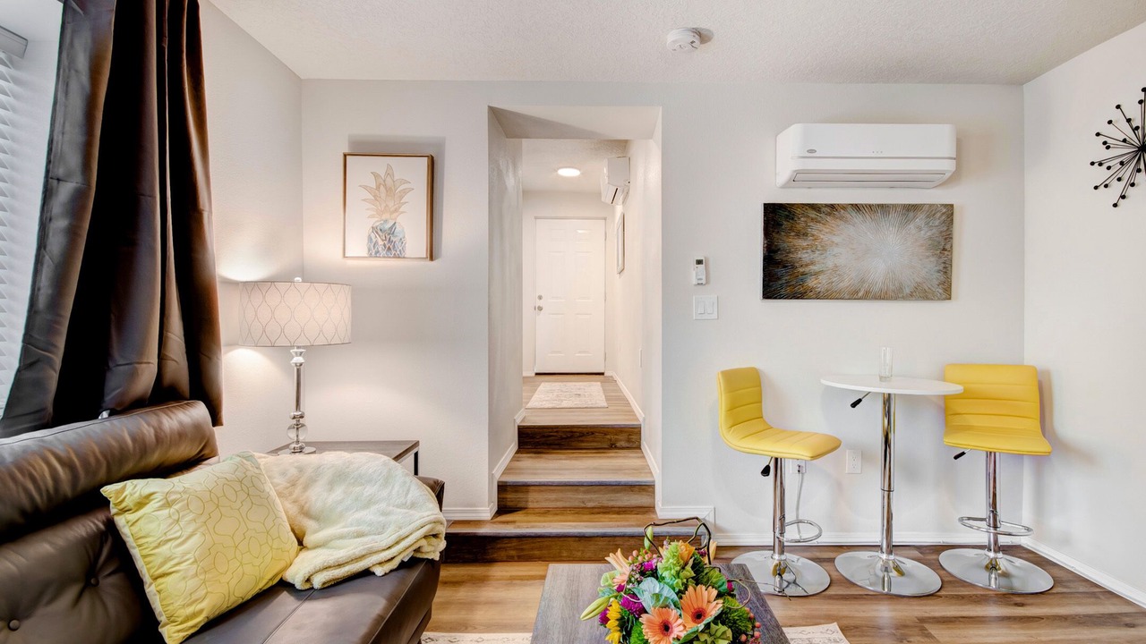 Photo of Livingroom in University Heights
