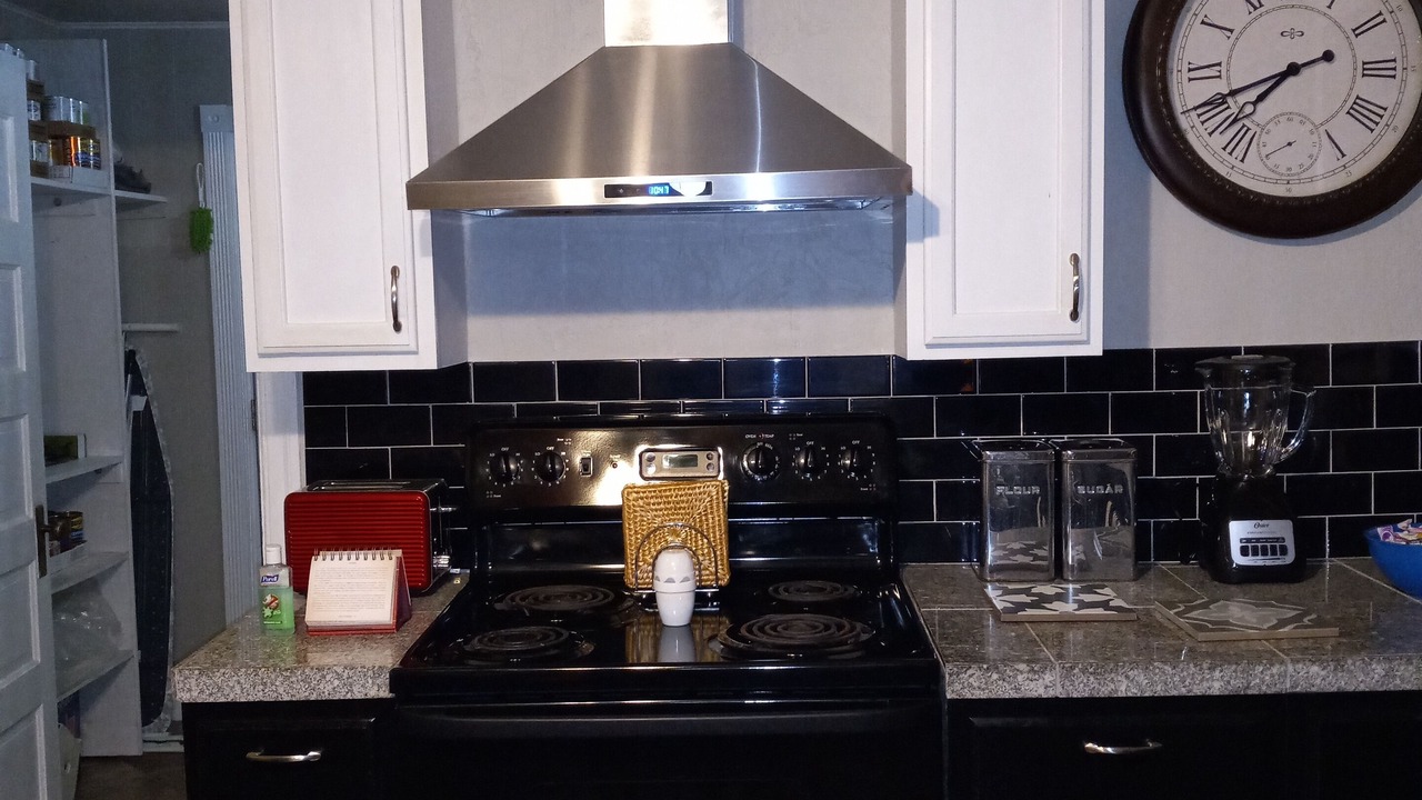 Photo of Kitchen in Edgar Springs