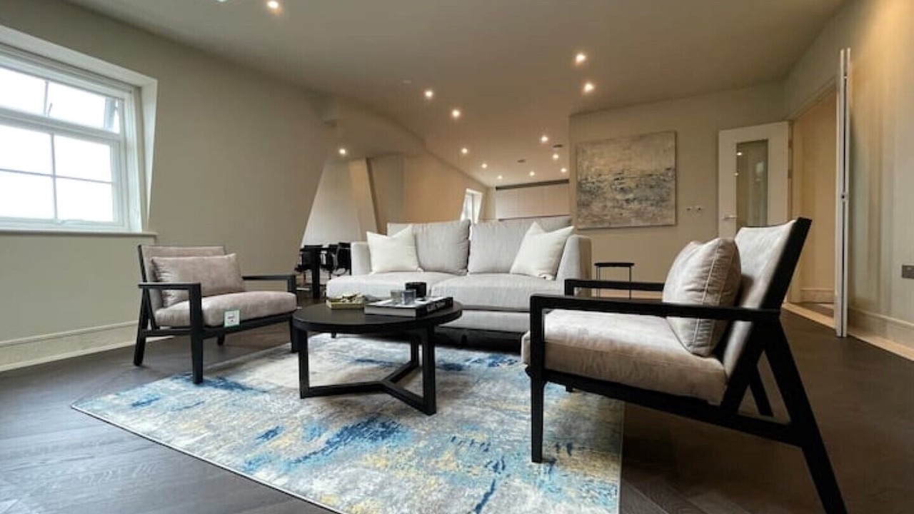 Photo of Livingroom in Chigwell