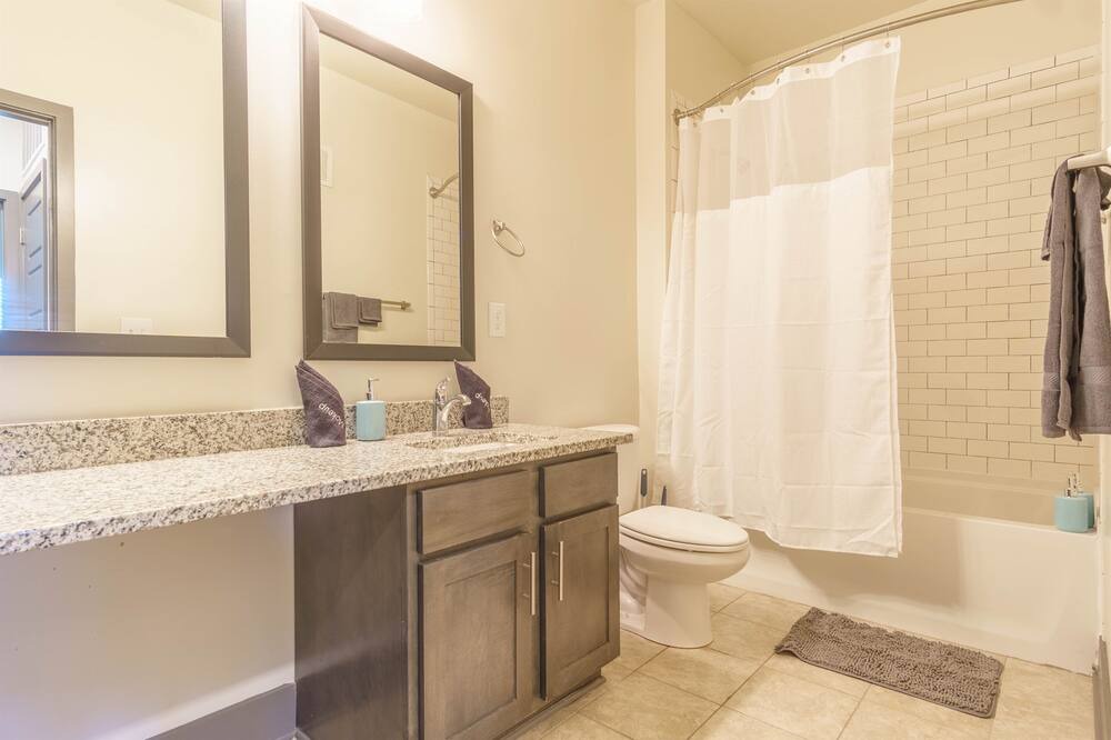 Photo of Bathroom in Hurstbourne