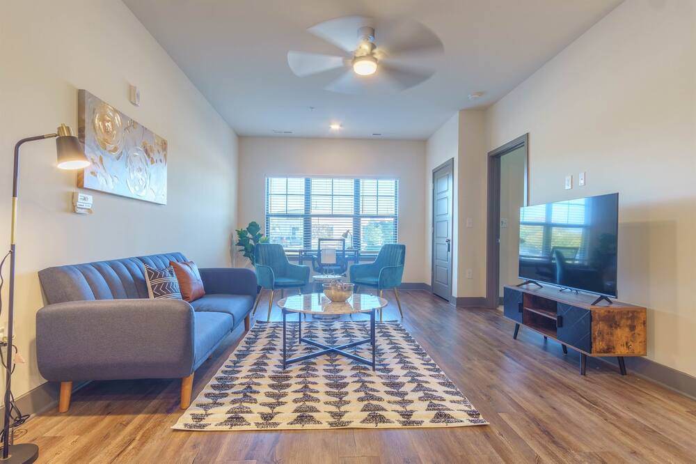 Photo of Livingroom in Hurstbourne