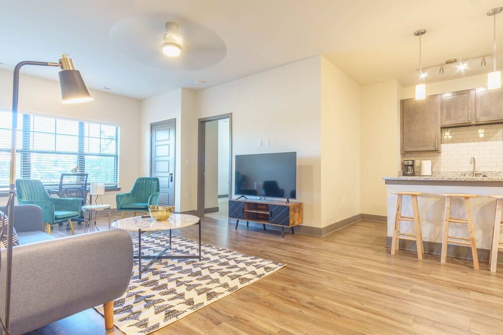 Photo of Livingroom in Hurstbourne