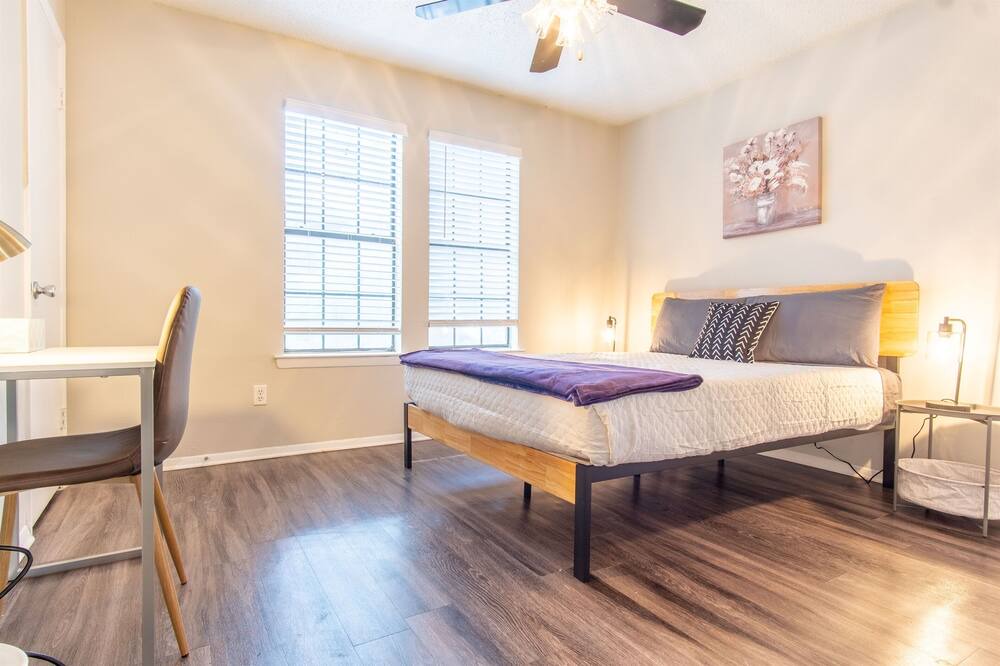 Photo of Bedroom in South Lamar