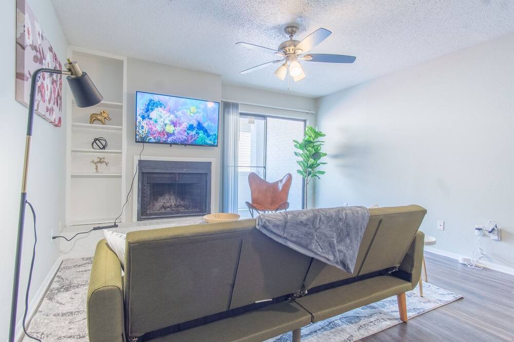 Photo of Bedroom in South Lamar