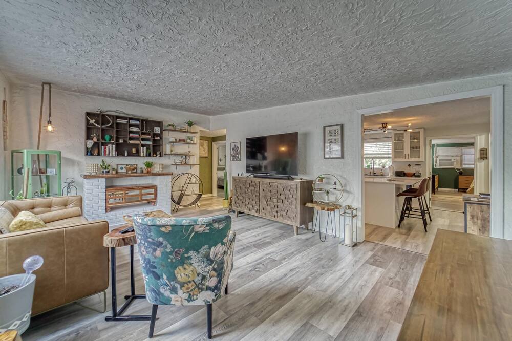 Photo of Livingroom in South Seminole Heights