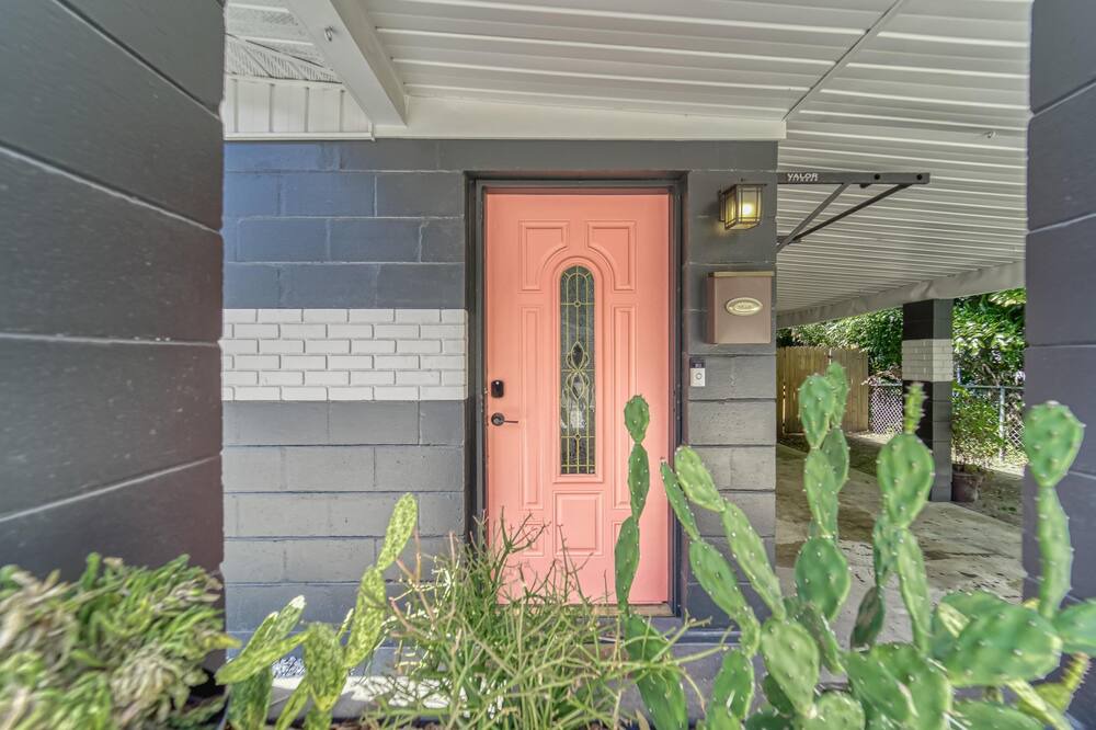 Photo of Outdoor in South Seminole Heights