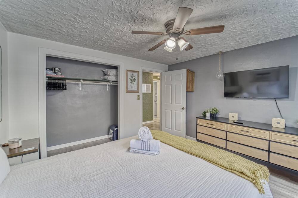 Photo of Bedroom in South Seminole Heights