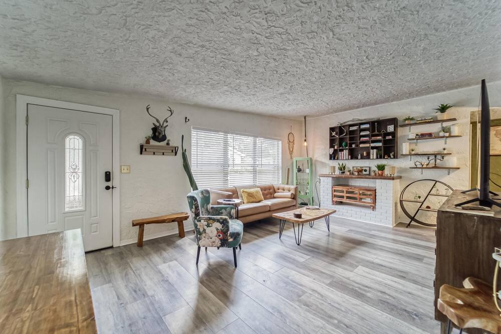 Photo of Livingroom in South Seminole Heights
