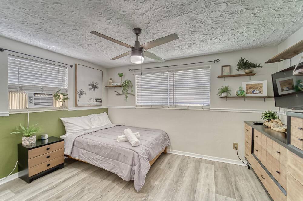 Photo of Bedroom in South Seminole Heights