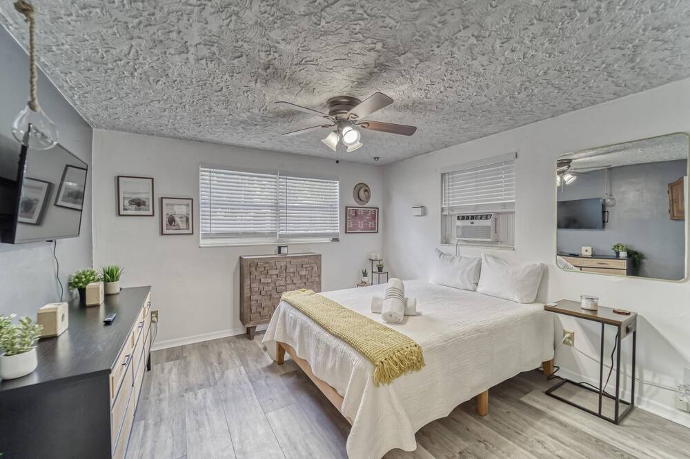 Photo of Bedroom in South Seminole Heights