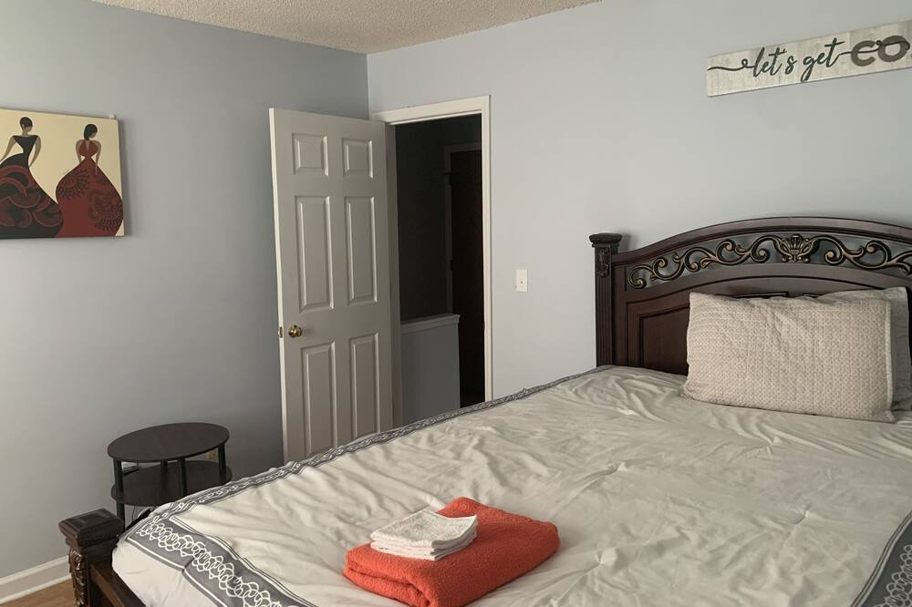 Photo of Bedroom in Northeast Raleigh