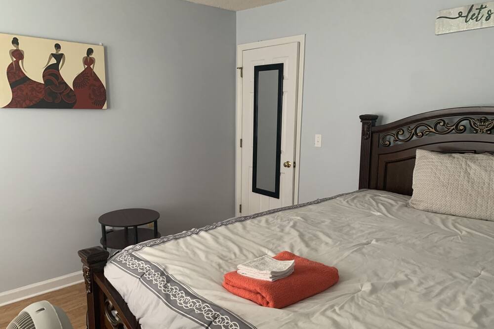 Photo of Bedroom in Northeast Raleigh