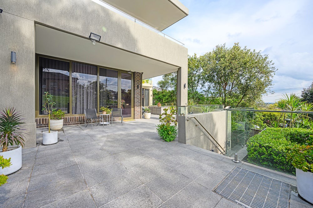 Photo of Others in Putney