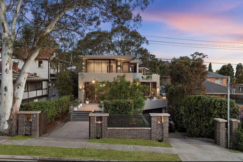 Photo of Outdoor in Putney