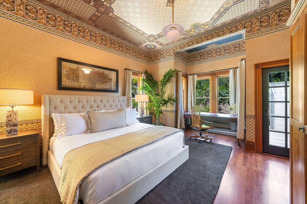 Photo of Bedroom in Geyserville