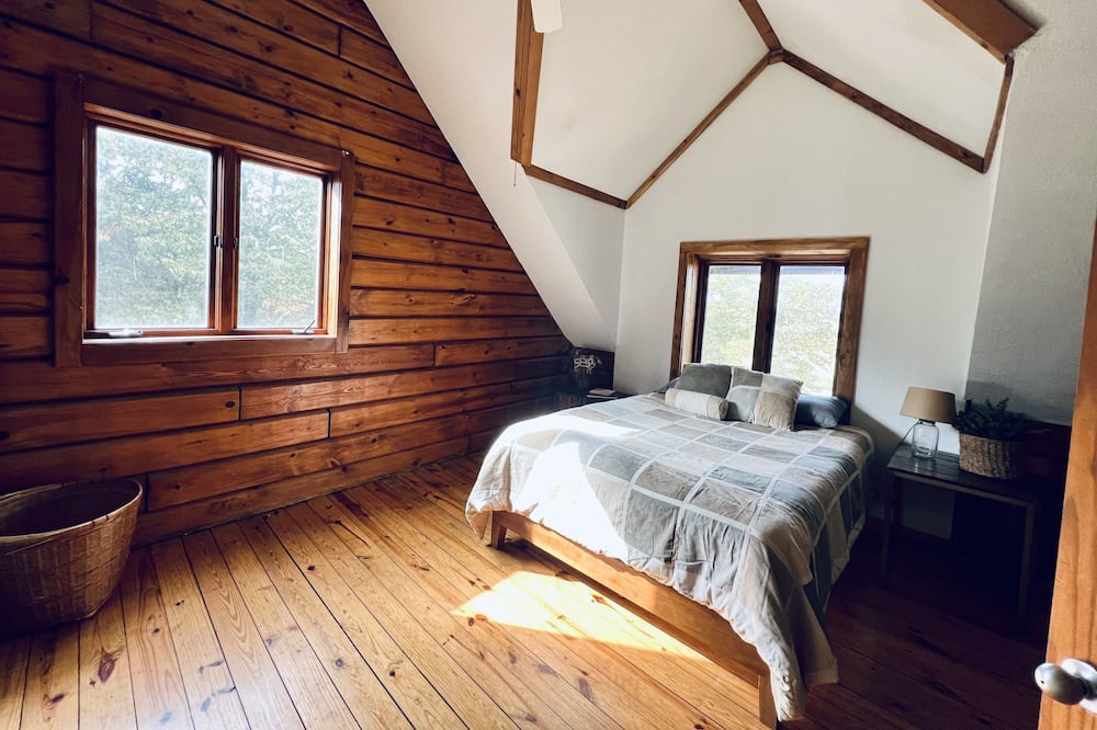 Photo of Bedroom in Franklin County