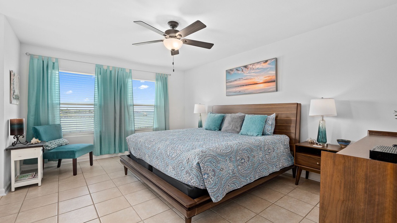 Photo of Bedroom in Harbor Oaks