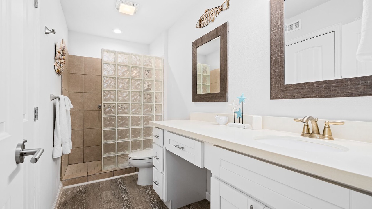 Photo of Others in Harbor Oaks