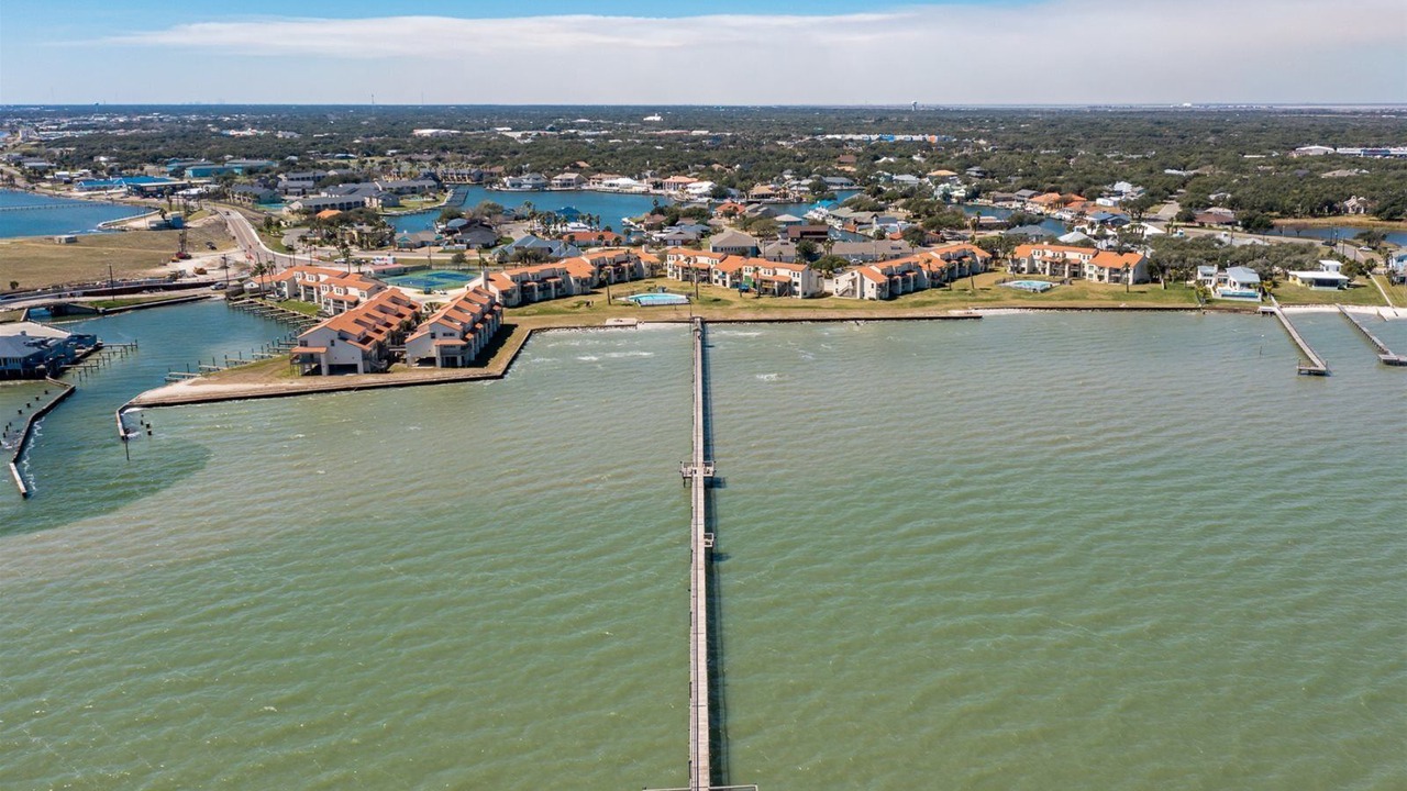 Photo of Outdoor in Harbor Oaks