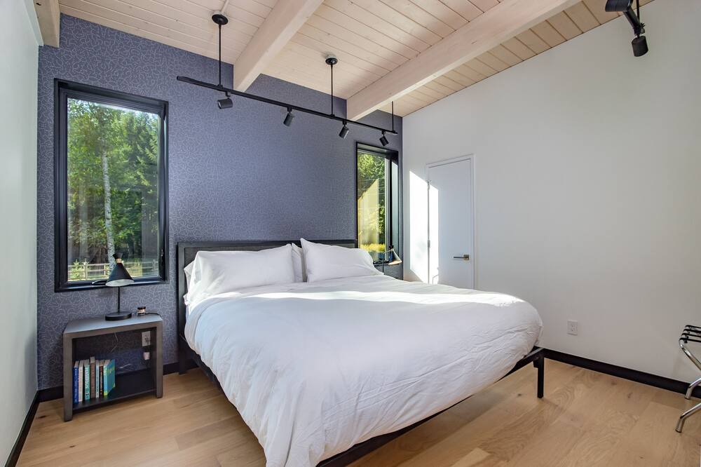 Photo of Bedroom in Randle