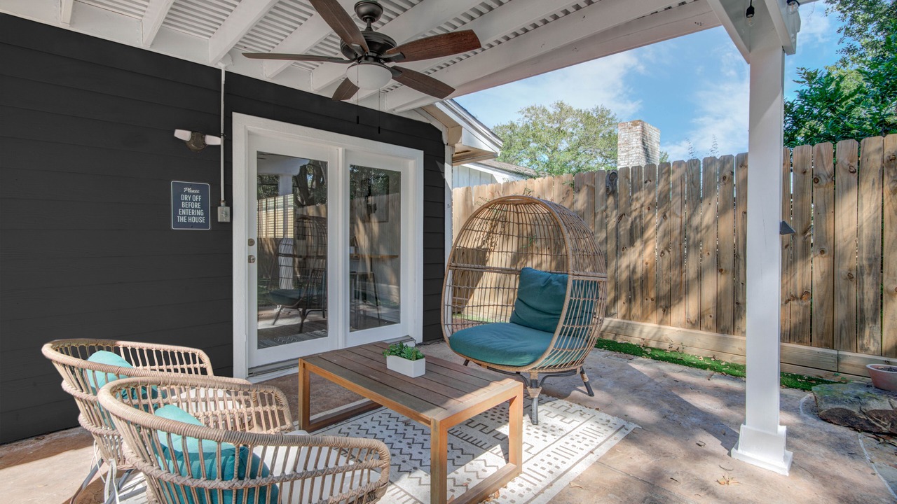 Photo of Patio Balcony in Woodlake - Briar Meadow