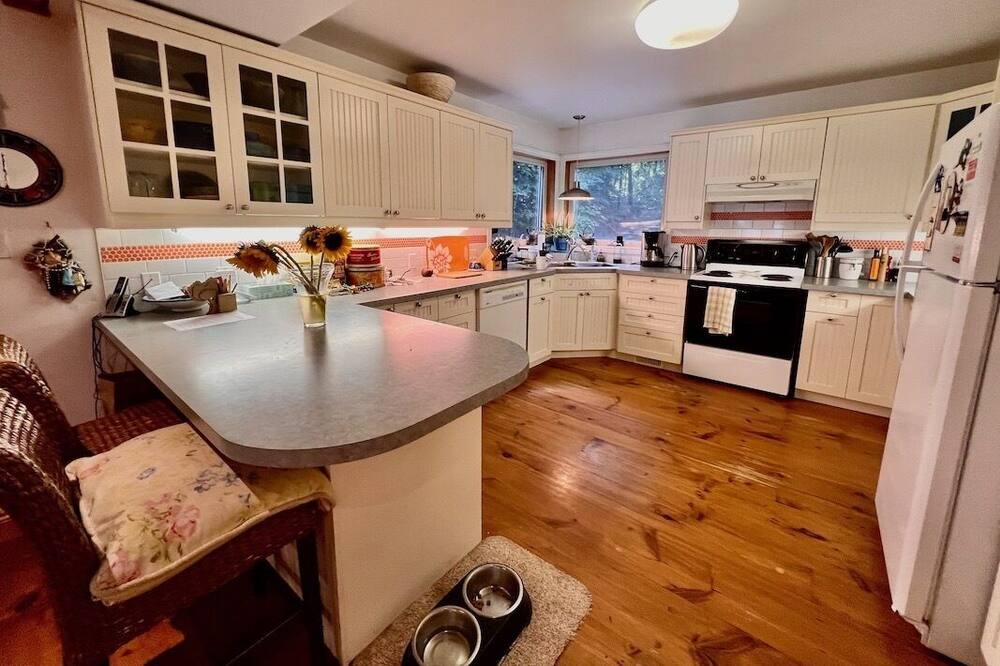 Photo of Kitchen in North Kawartha