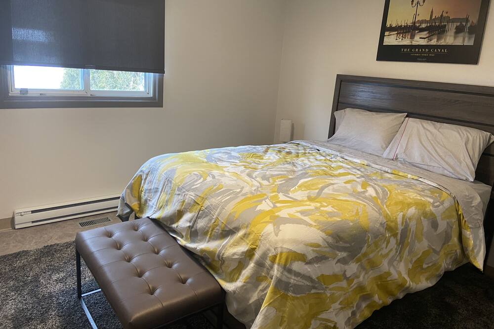 Photo of Bedroom in Kincardine
