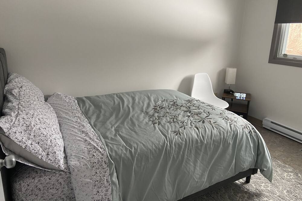 Photo of Bedroom in Kincardine